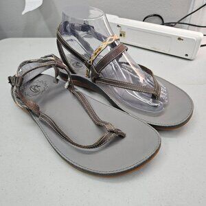 Chaco Womens Sandal size 9 Brown Leather Adjustable Strap Embroidered Pattern